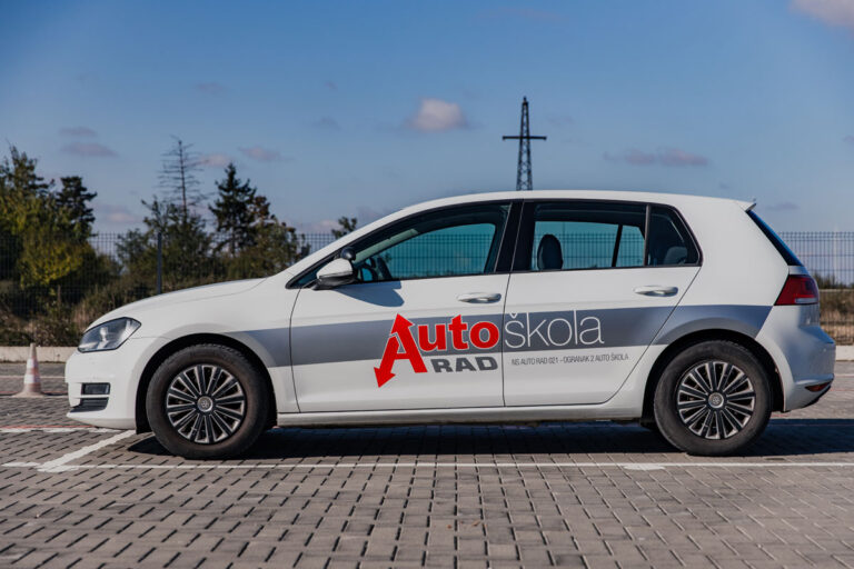 AUTO RAD - Auto škola Novi Sad