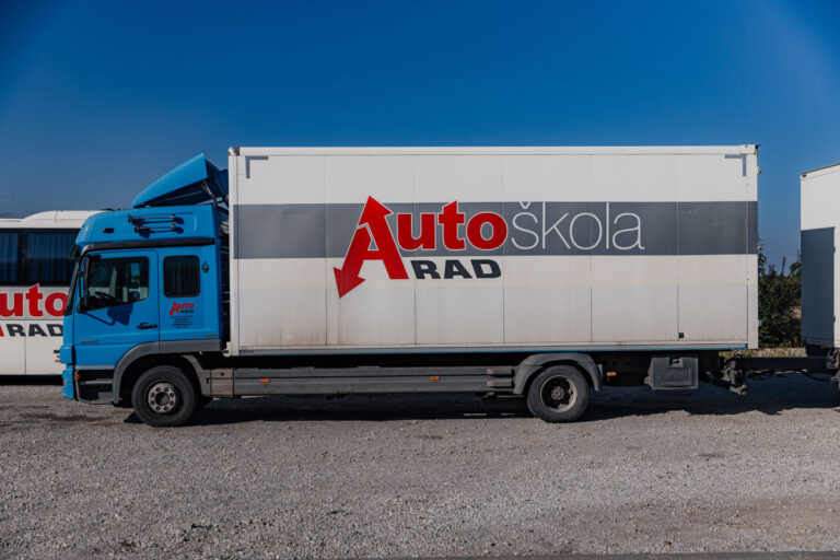 AUTO RAD - Auto škola Novi Sad