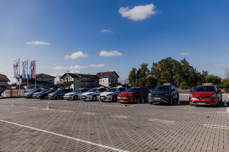 AUTO RAD - Auto škola Novi Sad