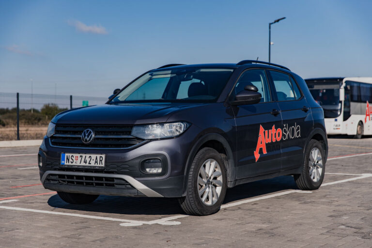 AUTO RAD - Auto škola Novi Sad