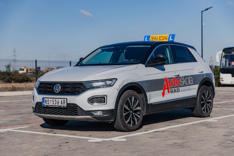 AUTO RAD - Auto škola Novi Sad