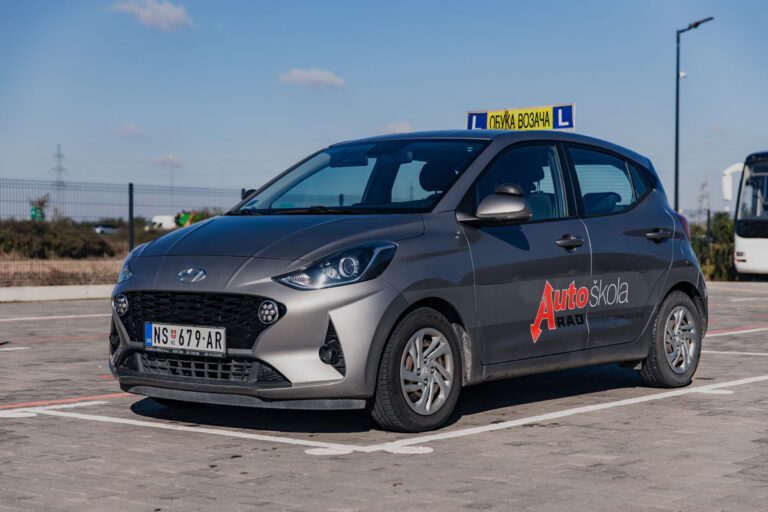 AUTO RAD - Auto škola Novi Sad