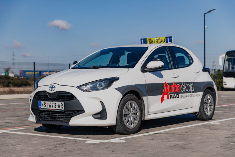 AUTO RAD - Auto škola Novi Sad