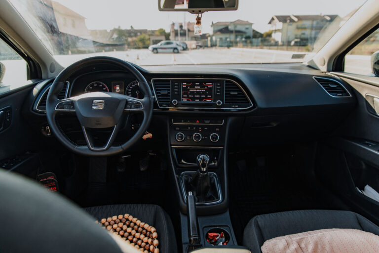 AUTO RAD - Auto škola Novi Sad