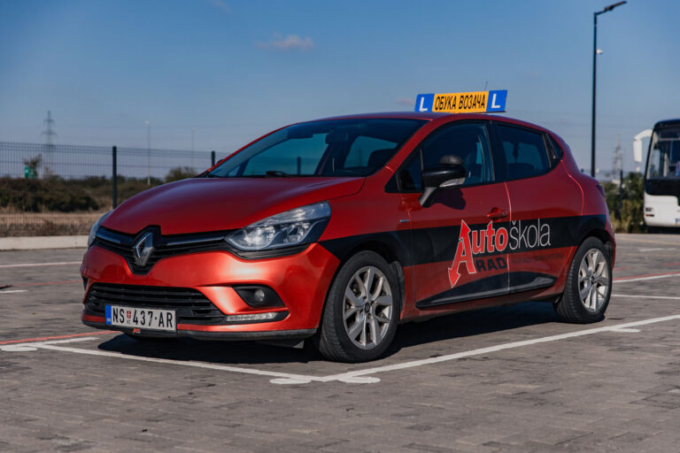 AUTO RAD - Auto škola Novi Sad
