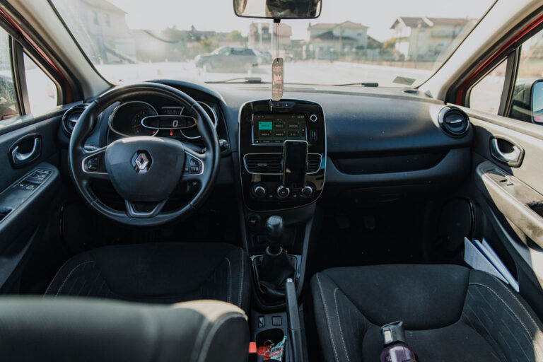 AUTO RAD - Auto škola Novi Sad