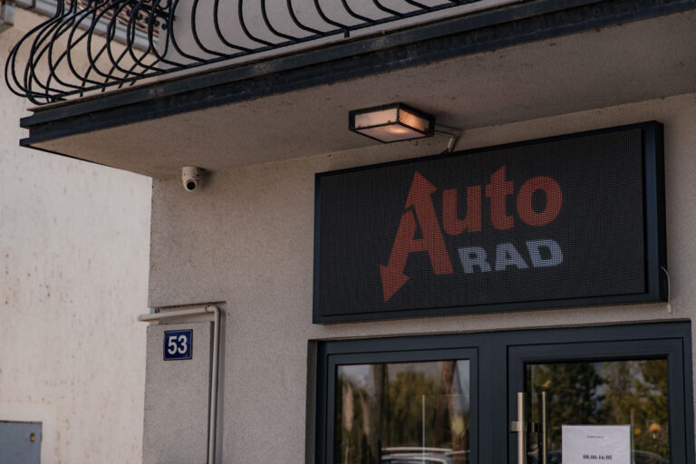 AUTO RAD - Tehnički pregled i registracija vozila - Somborska 53, Novi Sad