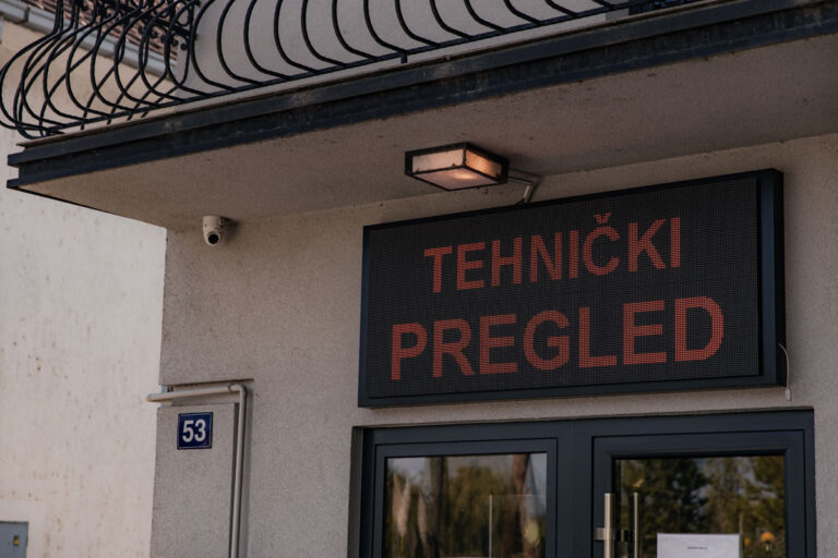 AUTO RAD - Tehnički pregled i registracija vozila - Somborska 53, Novi Sad