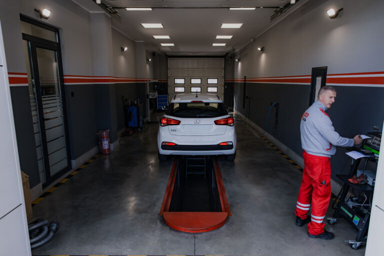 AUTO RAD - Tehnički pregled i registracija vozila - Temerinski put 23, Novi Sad